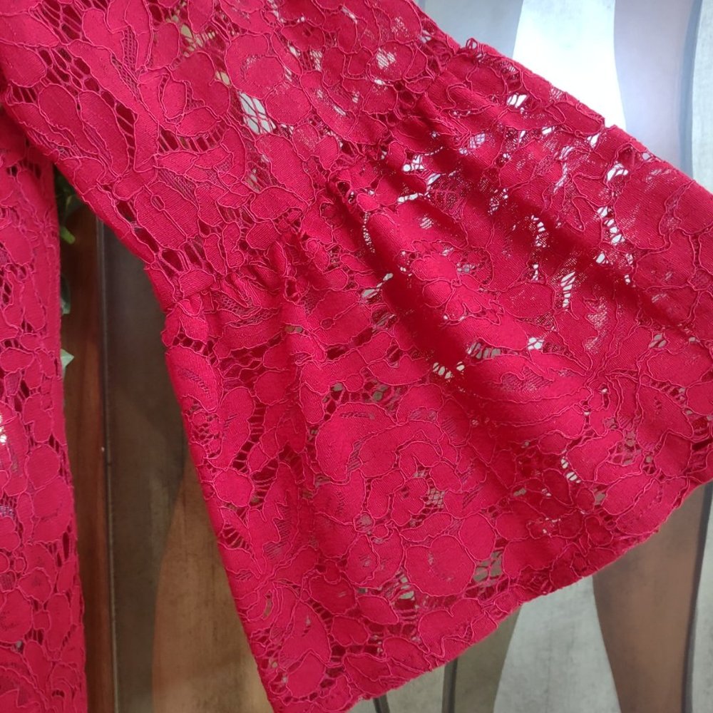 Figuerca @ Flower Woman’s Lace Top - Picture 2 of 4